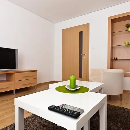 아파트 Zoerentals Zlatovska Trenčín